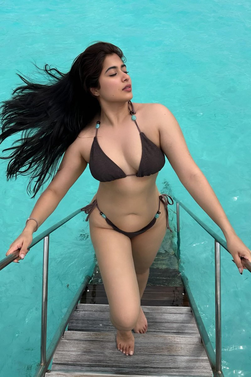 Nikita Sharma #NikitaSharma Latest Look Photos