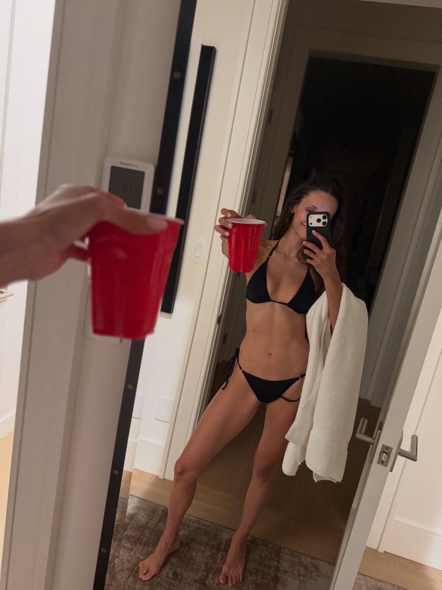 Nina Dobrev Recent Trending Photo Highlights
