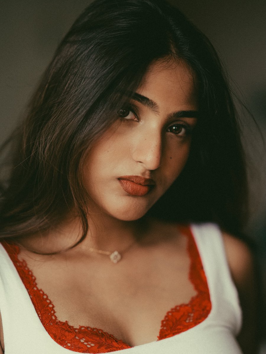 Pranavi Manukonda Latest HD Photos